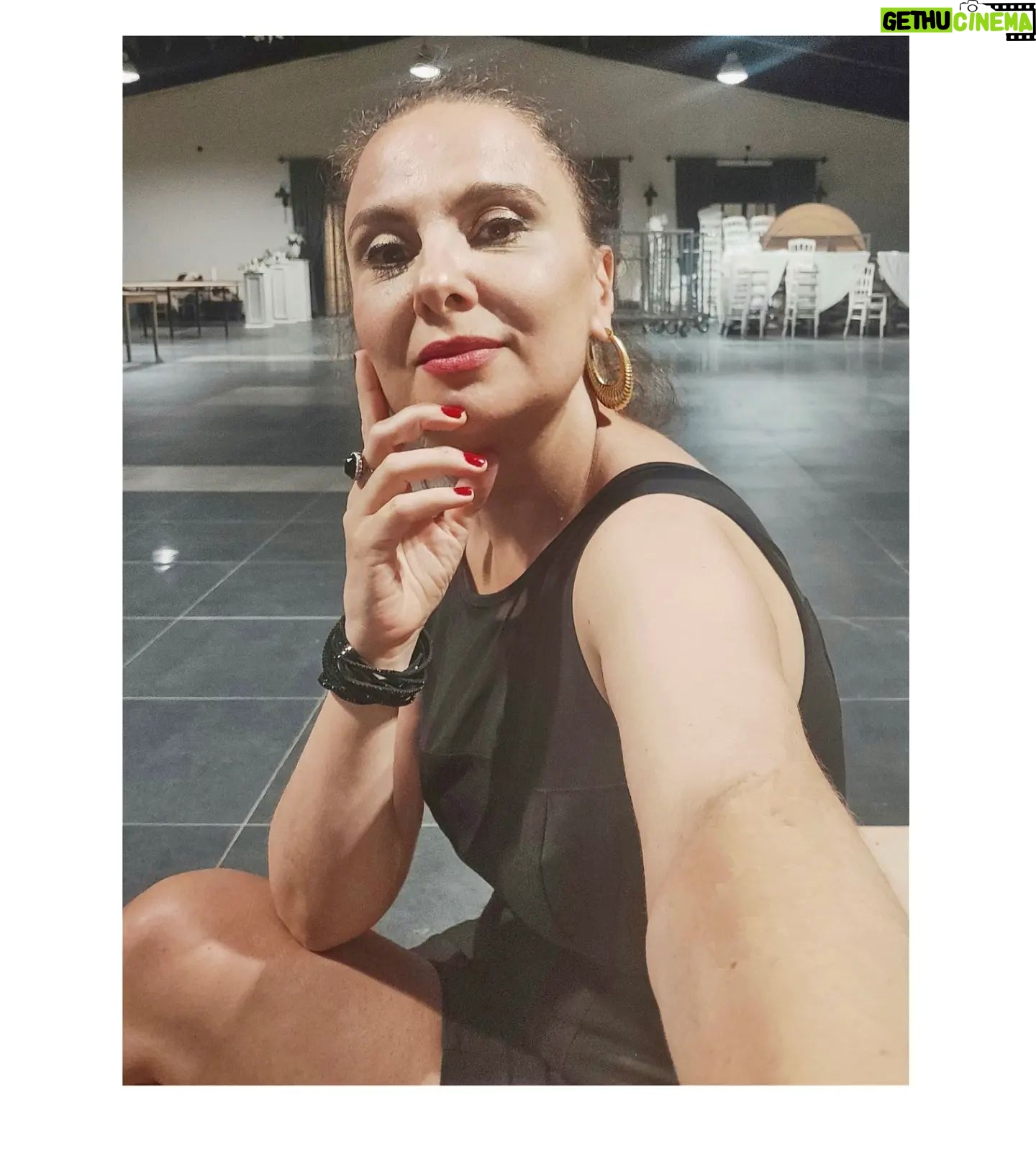 Goncagül Sunar - 2.5K Likes - Son bir kaç günden kalanlar 💖🧿🥳