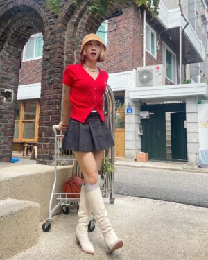 Gong Min-ji Instagram - Summer feeling🍓🍰