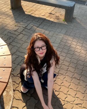 Gong Seung-yeon Instagram - 🌲