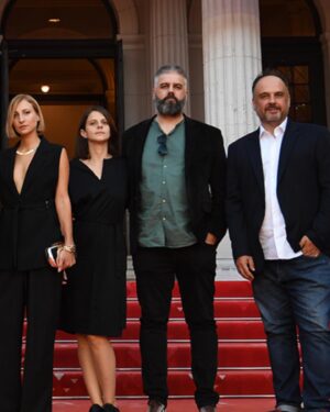 Gordan Kičić Instagram - Mama i Tata se igraju rata 2 u Sarajevu @mina.djukic @teeamyla @drugarica.jovanka @gvozdendjuric Nebojsta Ilic Cile Milica Mihajlovic #redcarpet #sarajevo #tvshow #rts #filmkombajn