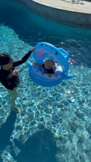 Gordon Ramsay Instagram - Is there a shark in the pool ???