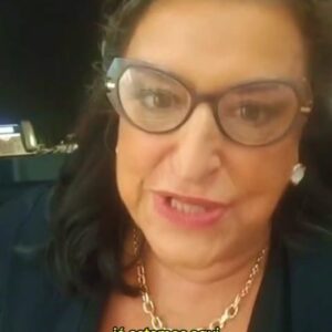 Grace Gianoukas Instagram - Oi gente... 

#nascipraserdercy #famíliaétudo