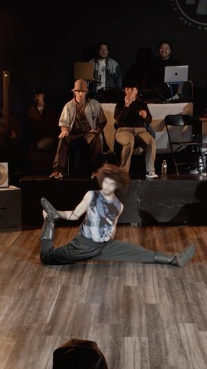 Gravity Balmain Instagram - little vogue clip from my judge solo for @cultureshockla H4 2023 — so grateful to get to represent vogue as a judge for an all-styles battle with an organization I’ve admired for so long. so much talent in the room both on the floor and my fellow judges @zucemorales @d.a.n.d.o_ ! posting the full judge solo on my YT 😎
