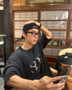 Gray Instagram - SEOUL >>> TOKYO >>> FUKUOKA ✈️