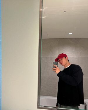 Greg Hsu Instagram - 生存報告