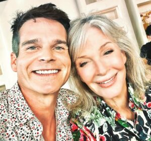Greg Rikaart Instagram - This lovely legend treated me to lunch today. Lots of fun gabbing over avocado toast. Thanks for a great time @deidrehall_official!! ❤️❤️