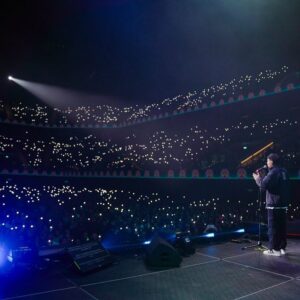 Grego Rossello Instagram - La Nona Big Night 💫 O ZEAH HELLO

Fue un show de la san concha con mucha emoción, mucha data, comedia y MÁS SHOW SHOW 🪩🕺

Una estrellita gigante para todas las Caras que estuvieron, abro comillas, bancando a Caro. 
Sin dudas esto fue AGLO 💫💫💫💫