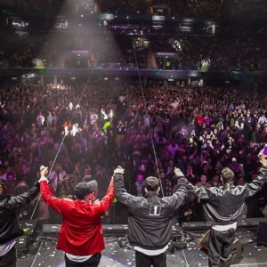 Grego Rossello Instagram - La Nona Big Night 💫 O ZEAH HELLO

Fue un show de la san concha con mucha emoción, mucha data, comedia y MÁS SHOW SHOW 🪩🕺

Una estrellita gigante para todas las Caras que estuvieron, abro comillas, bancando a Caro. 
Sin dudas esto fue AGLO 💫💫💫💫