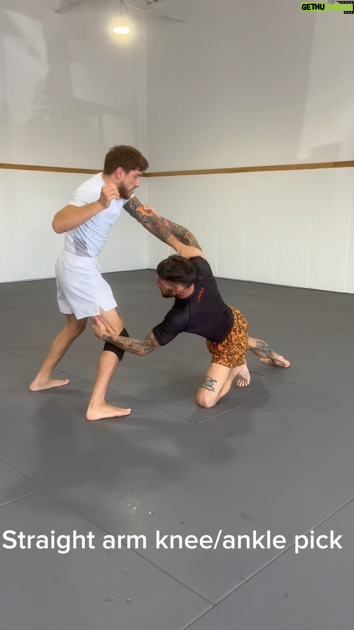 Gregor Gillespie - 1.3K Likes - To all my wrestlers/grapplers out there: one simple tie up that most opponents will willingly hang out in, with LOTS of possibilities! #wrestling #jiujitsu #ufc