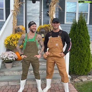 Gregor Gillespie - 1.1K Likes - Who wore it better ? See story to take poll. For research purposes only, your participation is appreciated. @kycerm #overalls