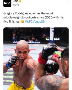 Gregory Rodrigues Instagram - It’s better you never miss a Robocop fight!!! 
Who should be next?

É melhor vc nunca perder uma luta do Robocop! Quem deve ser o próximo?

#mma #ufc #robocop #ufcbrasil #middleweight