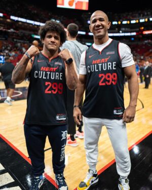 Gregory Rodrigues Instagram - Miami is our town 🔥🔥🔥 @miamiheat @ufc

Hanging out at @miamiheat game in @kaseyacenter but it was just for get a little warm because Saturday night my boy @gilbert_burns will burn this place 🔥🔥🔥🔥

#miami #miamiheat #ufc #robocop #durinho #305 #miamibeach #basketball