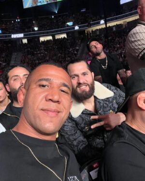 Gregory Rodrigues Instagram - What a night at #ufc300 🔥🔥

I can’t wait to my turn 😎