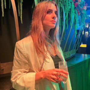 Greta Scarano Instagram - I♥️NY 
Premiering Feliz Navidad at
@tribeca with @premiere_film @dareizz @groenlandia_film