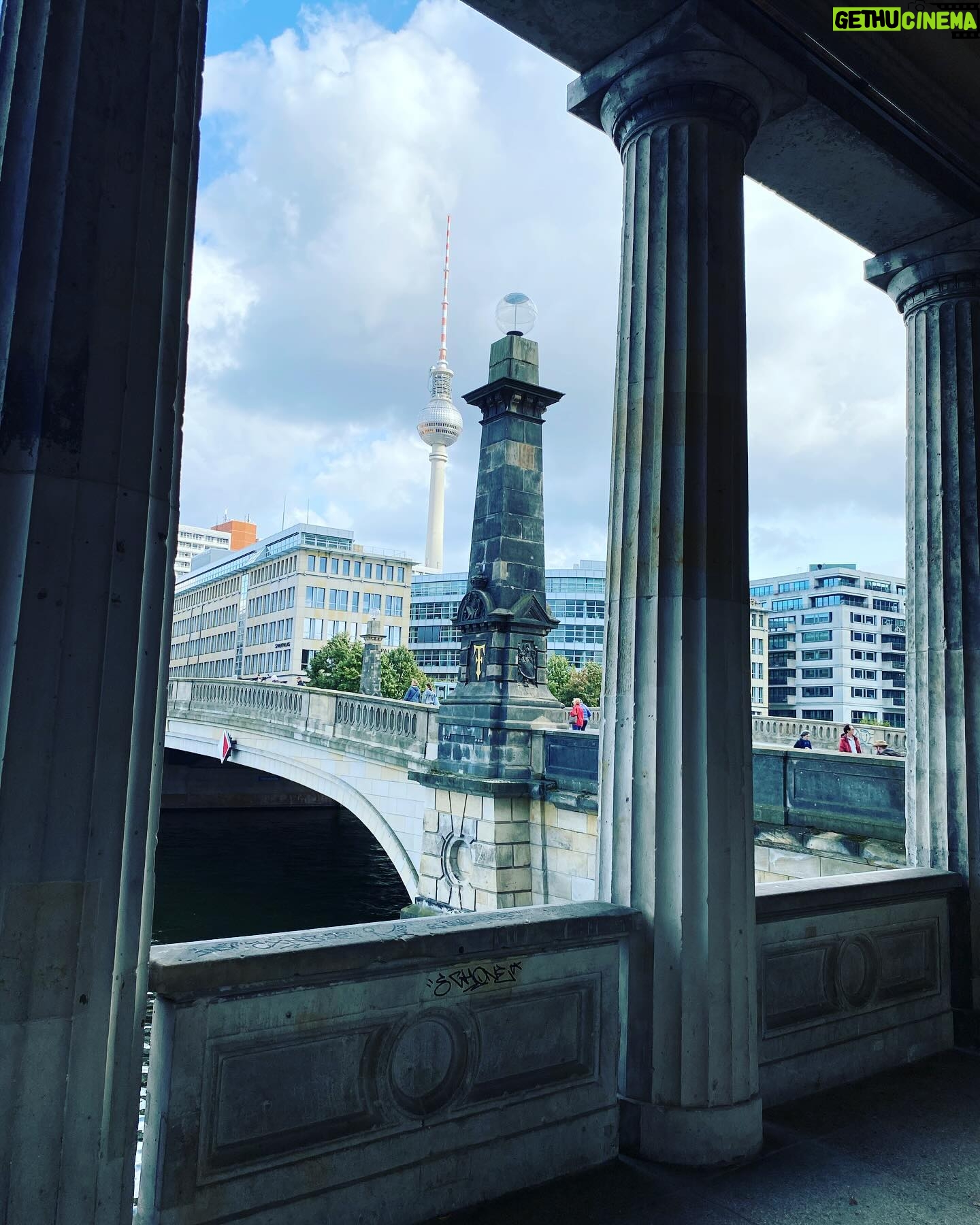Guillermo Pfening - 1K Likes - Berlin siempre es Berlin ♥️😎