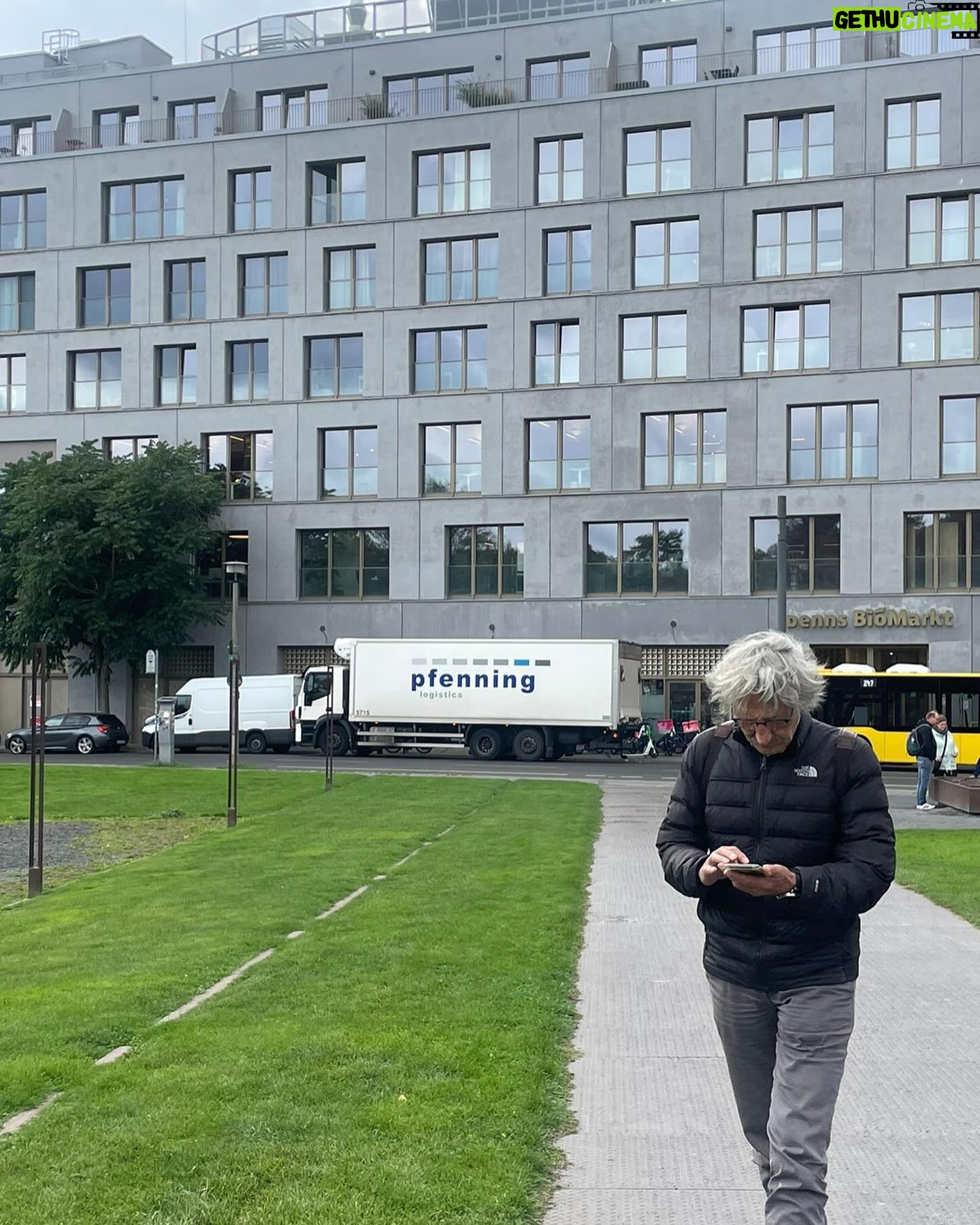 Guillermo Pfening - 1K Likes - Berlin siempre es Berlin ♥️😎