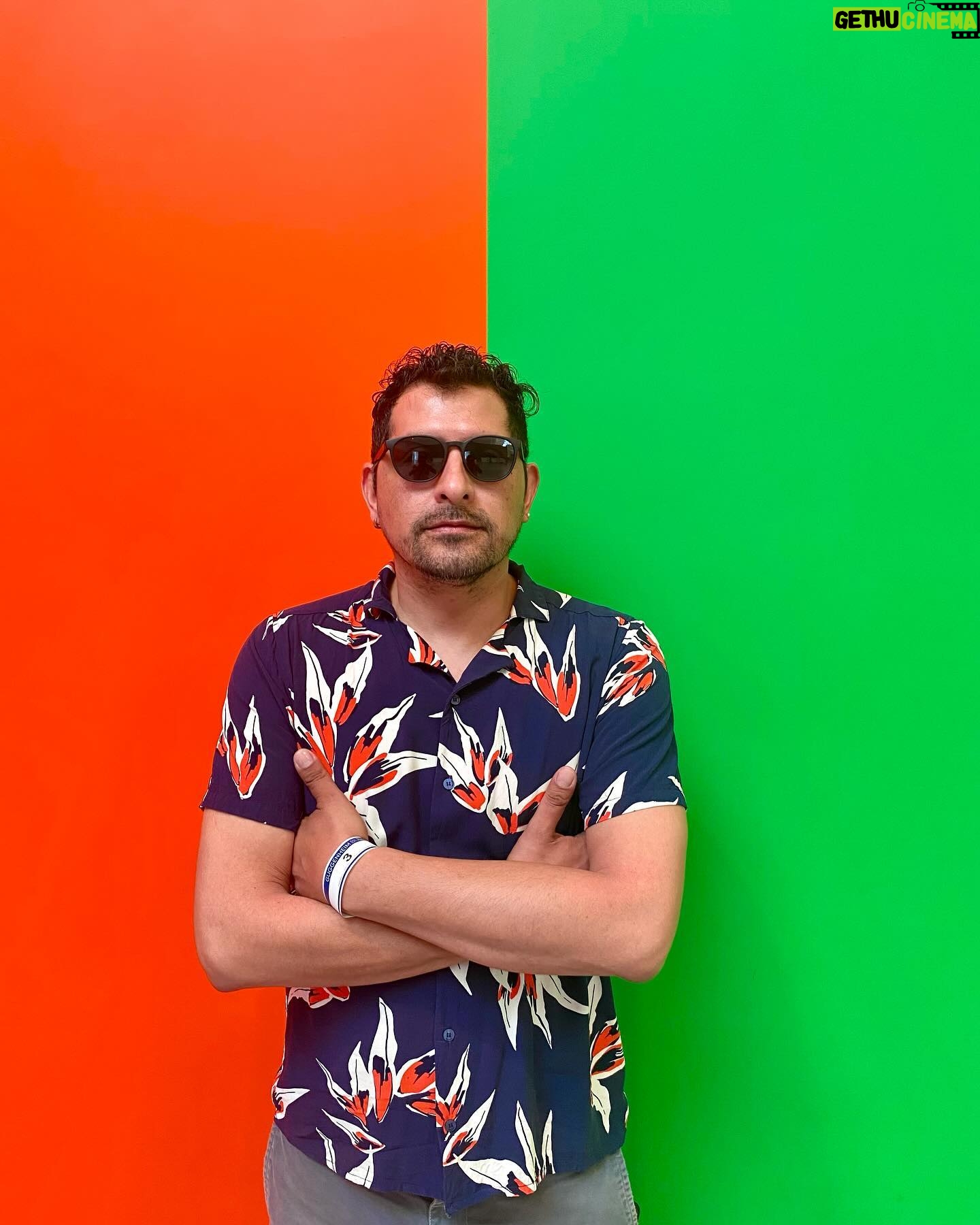 Guillermo Pfening - 1.8K Likes - Bye bye Bilbao. Ciudad que parece Manchester, un poco Santiago de Chile y otro por Cordoba, bonita, colorida y Punk.