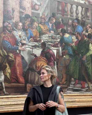 Gül Gölge Instagram - Paris is always a good idea🥂