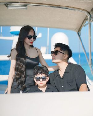 Guntur Triyoga Instagram - Hari Ini Bersyukurlah Dan Pikirkan Seberapa Kaya Diri Mu, Keluarga Tidak Ternilai, Kesehatan Adalah Kekayaan Dan Waktu Adalah Emas ♥️ #familyfirst #familytime