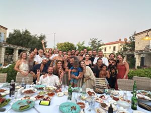 Gupse Özay Instagram - Hoş bir doğumgünüydü, hoş bir yaşıma girdim. Emek verenlere teşekkür ederim. 40... Gel öpeyim ☀️🥂🤭