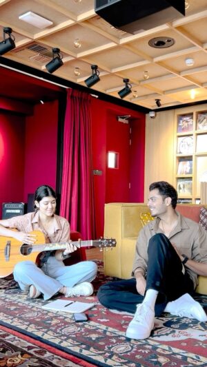 Gurnazar Instagram - Wrote a new verse for this beautiful song by Gurnazar! 
.
#diltujaantu #gurnazar #gini #songwriter #singer #music #viral #musicreels #reels #cover
