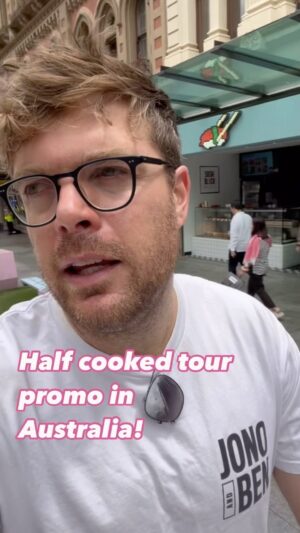 Guy Williams Instagram - Wearing my @jonoandben shirt tryna promo my tour in Aus… thanks to @frankratta the Adelaide legend for helping out! guywilliams.co.nz