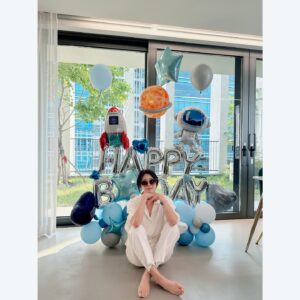 Ha Ji-won Instagram - 🩵😍☁️🤸🏻‍♂️🌀🥚🦜🐰