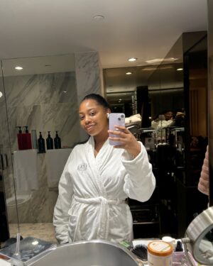Hailey Kilgore Instagram - This post is a shout out to hotel robes across the greater Los Angeles region🤣 I had the most magical summer and I can’t WAIT to share more 💜 I’m back on TikTok too so come join the family!!! Comment what songs you want me to cover ✨