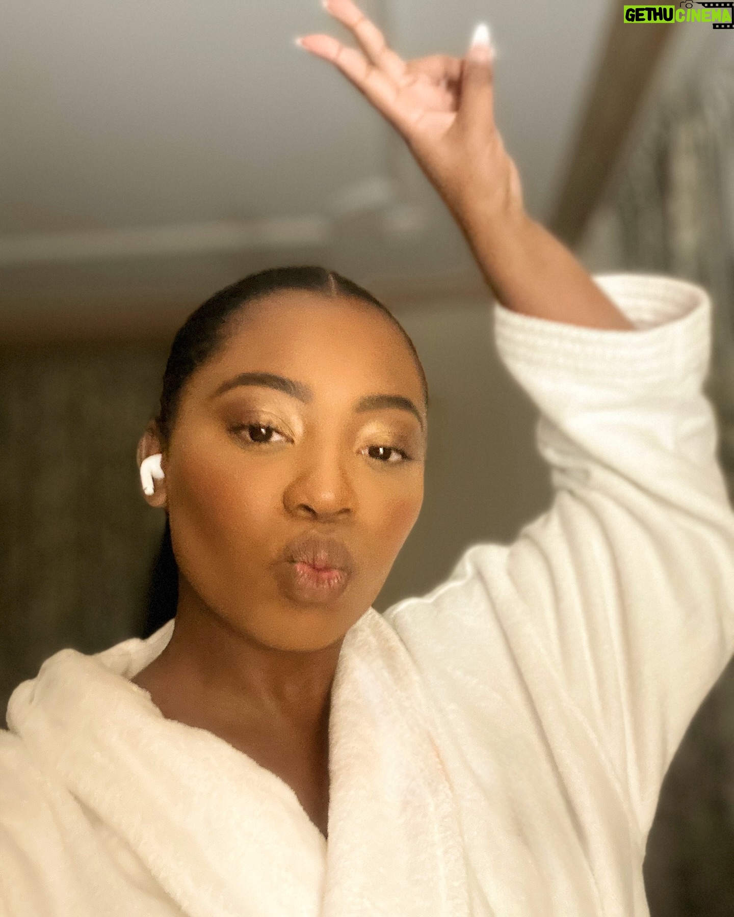 Hailey Kilgore - 3 Likes - W O M A N