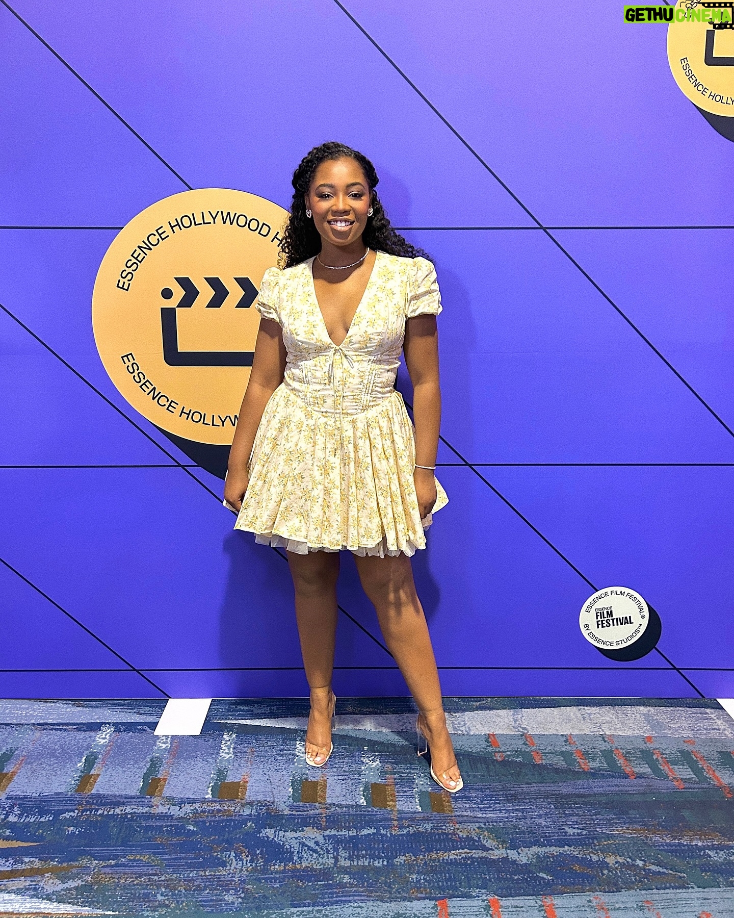 Hailey Kilgore - 3 Likes - I don’t wanna leaaaveeeee ☀️✨