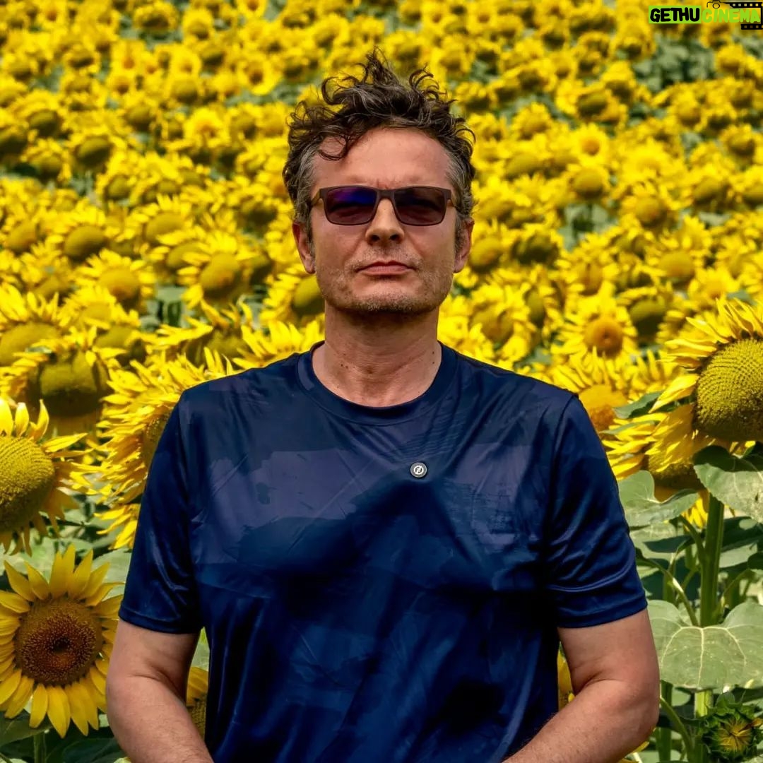 Hakan Eratik - 542 Likes - @beiniztv için çekilen 'Tek Yol Doğa' belgeselinin Trakya bölümünün sunuculuğunu yapmanın keyfini sizlerle paylaşmak isterim. Muhteşem fotoğraflar yönetmenimiz @vedat__atasoy a ait.
#günebakan #trakya #beiniztv #vedatatasoy #hakaneratik #kirklareli #tekirdağ #edirne #çanakkale #trak