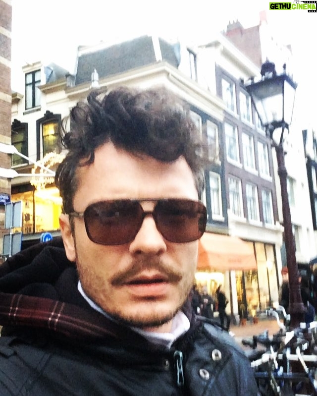 Hakan Eratik - 326 Likes - #amsterdam #erratic #HakanEratik #music #müzik #melodram #kanal