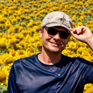 Hakan Eratik Instagram - @beiniztv için çekilen 'Tek Yol Doğa' belgeselinin Trakya bölümünün sunuculuğunu yapmanın keyfini sizlerle paylaşmak isterim. Muhteşem fotoğraflar yönetmenimiz @vedat__atasoy a ait.

#günebakan #trakya #beiniztv #vedatatasoy #hakaneratik #kirklareli #tekirdağ #edirne #çanakkale #trak