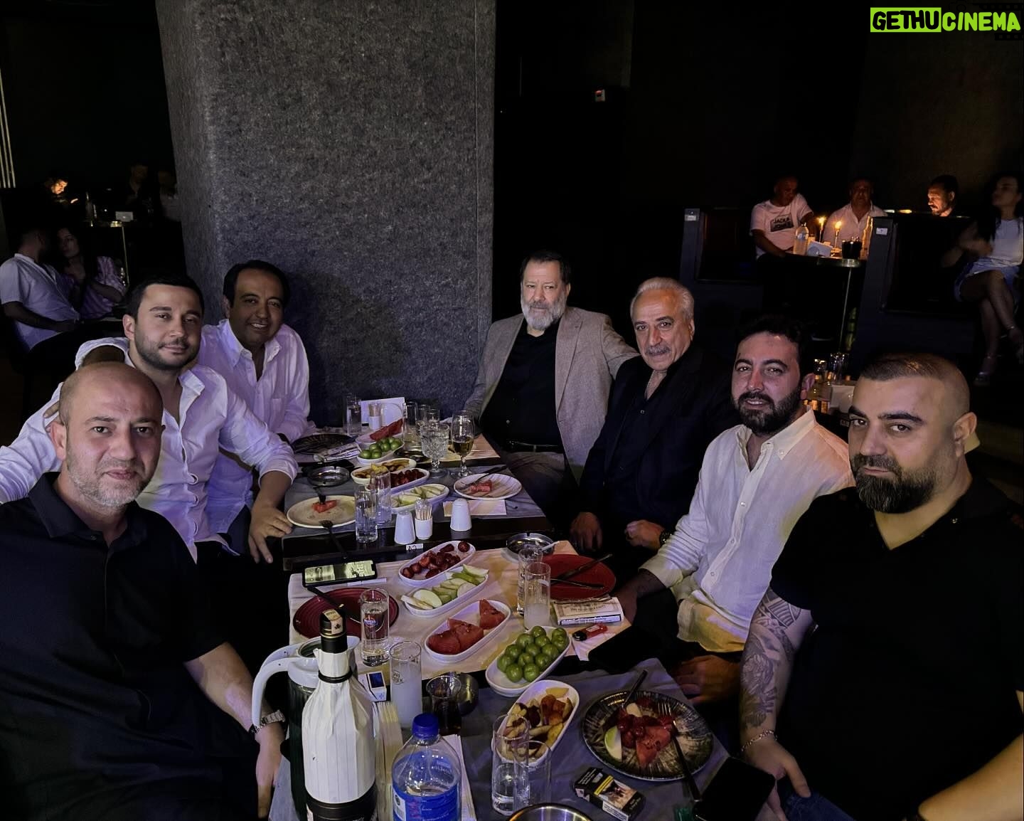 Halil İbrahim Kalaycıoğlu - 711 Likes - Gani Güner dostumun davetiyle keyifli bir akşam geçirdik.