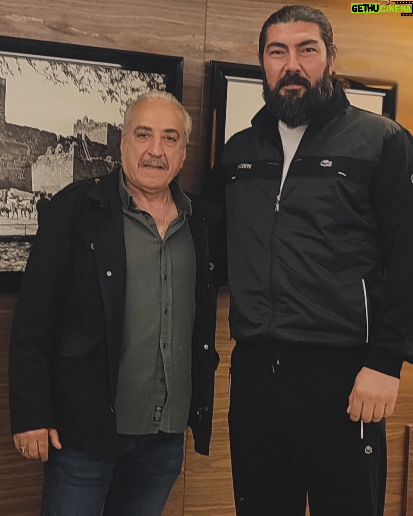 Halil İbrahim Kalaycıoğlu - 1.2K Likes - Burak Koçoğlu kardeşim ve muhteşem Ekibi (Yakın Koruma )da Kuş uçurtmazlar.