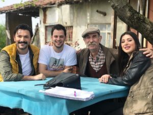 Halil Ibrahim Kurum Instagram - #başımızbelada 🎬🙋🏻‍♂️ @disneyplustr