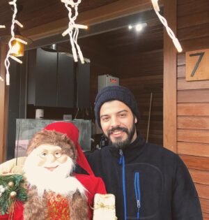 Halit Erman Ersoy Instagram - Herkese mutlu yillar dileyelim dedi 😇 Mutlu Yillaaar 🎅🏽🎄🎄