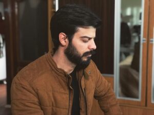 Halit Erman Ersoy Instagram - Hola mis queridos amigos ✌️