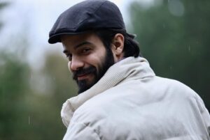 Halit Erman Ersoy Instagram - Amo cuando llueve. Porque te hace sentir el olor de la tierra.

@byserdarkeskin 📸