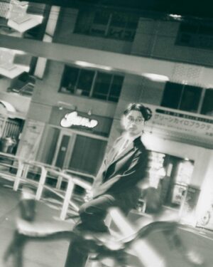 Hama Okamoto Instagram - 👓

ハマ・オカモト、Webメディア「JINS PARK」の六代目編集長に就任いたしました(期間限定)
第一弾として、インタビューしていただいた記事がアップされましたのでご一読ください。

ここからどのような展開になるか、お楽しみに！🤝

取材・執筆：峯大貴
撮影：小池大介