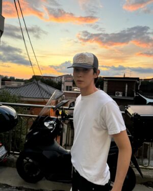 Han Do-woo Instagram - 