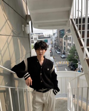 Han Do-woo Instagram - 유월 도우
