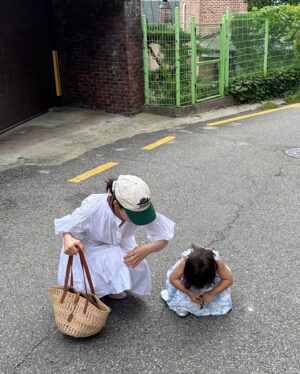Han Ji-hye Instagram - 주말 바이브 ☀️💦❤️ (여전히 덥네요! 무더위 조심하세요오🥰)