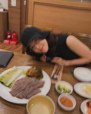 Han Ji-min Instagram - .
✨✨✨