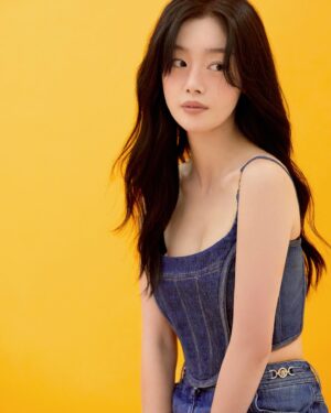 Han Seon-hwa Instagram - 🩷❤️🧡💛💚🩵💙💜🖤🩶🤍