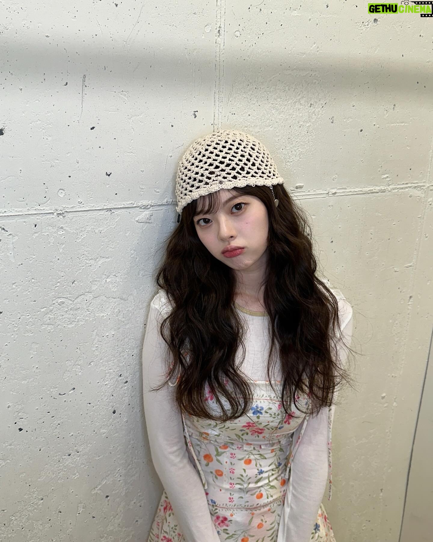 Han Su-ah - 67.8K Likes - 배 포장지 아니라구욧 🙂↔️🍐!!!
