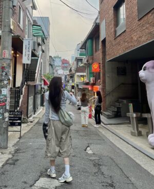 Han Su-ah Instagram - 코에 바람 집어늫기