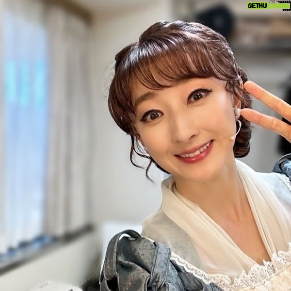 Hanafusa Mari - 6.9K Likes - 福岡サンパレス公演、無事に千穐楽を終えました🎉
本当に連日超満員のお客様の熱い拍手と歓声に支えられて公演できたこと、感謝の気持ちでいっぱいです!
次に目指すは名古屋!
少しお休みをいただいてまた頑張ります!
本当に本当にありがとうございました😆
#福岡サンパレス
#ベートーヴェン
#ミュージカルベートーヴェン
#花總まり