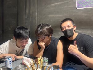 Hank Wang Instagram - 恭喜喬帥，但我是支持Alcaraz..
兩局拼到tie break也是服了⋯🎾🎾🎾
這張圖很明顯誰是喬帥粉了吧⋯