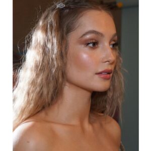 Hannah Dodd Instagram - Getting ready with @elleuk 🐝🪩 x
